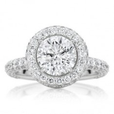 Brilliant Cut Engagement ring with domed Micro Pavé Halo