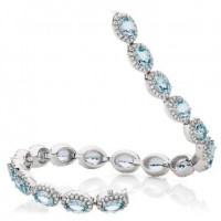 Oval Sky-Blue Aquamarine and Diamond Bracelet